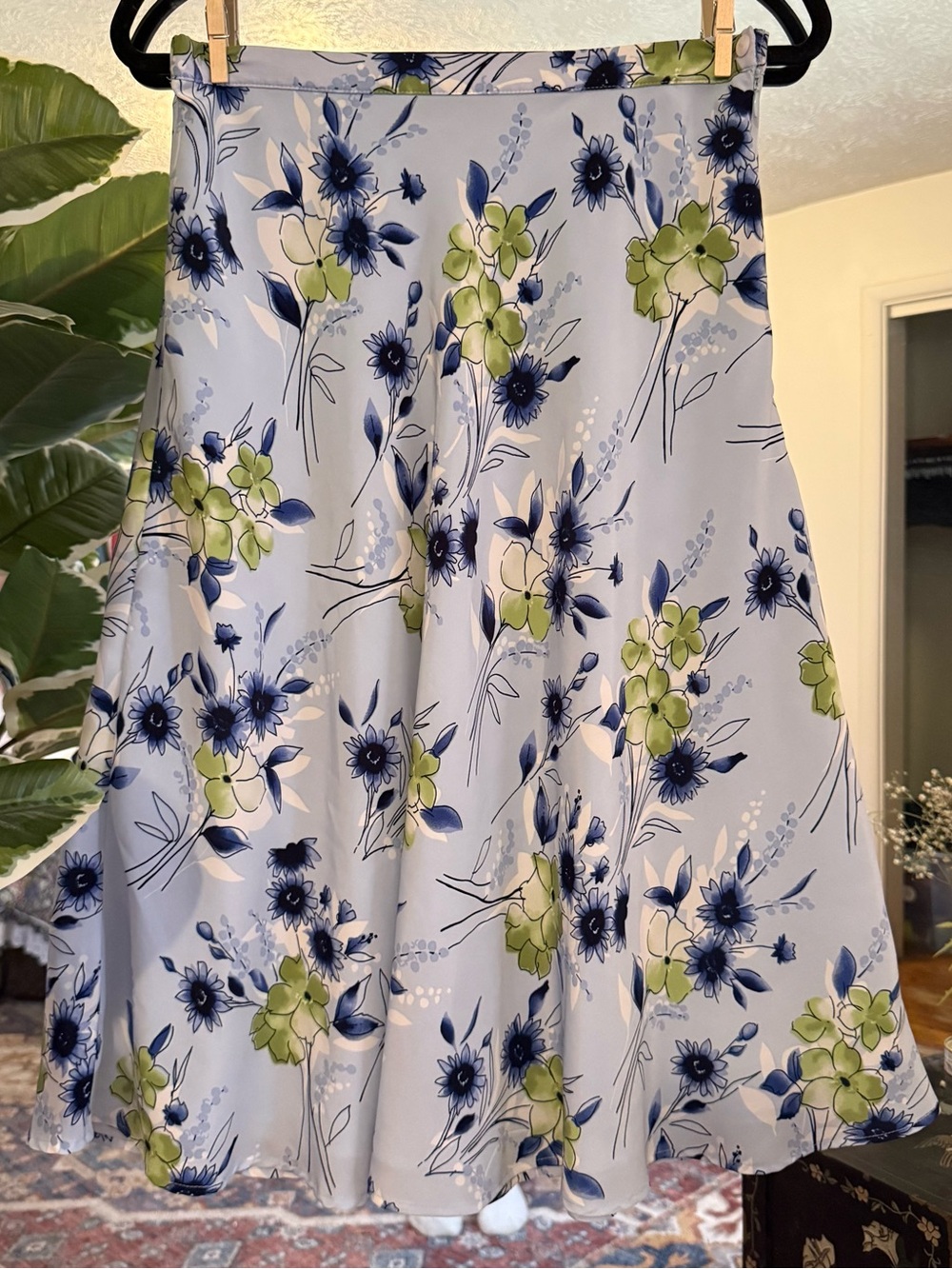 Karen Scott blue floral midi skirt